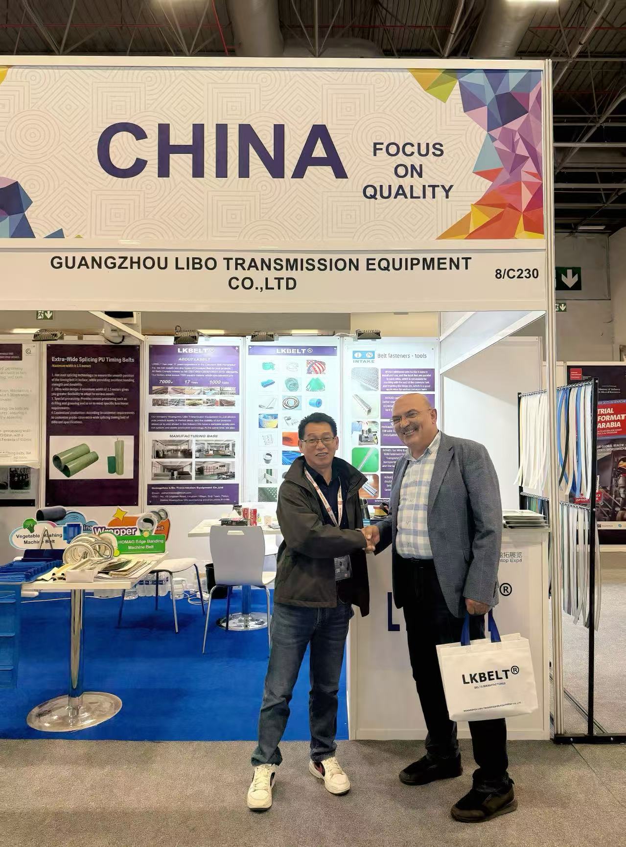 LKBELT booth and handshake at WIN EURASIA in Turkey